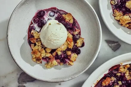 Blueberry Crisp