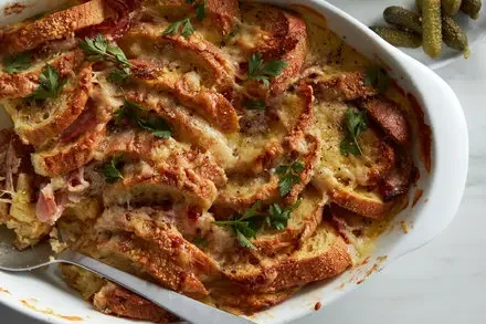 Croque-Monsieur Breakfast Casserole