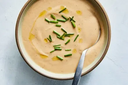 Creamy Cauliflower-Cashew Soup